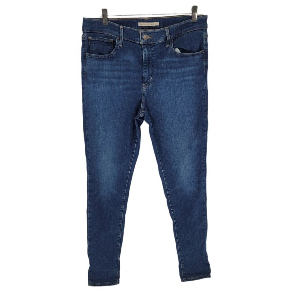 Levis womens 31 medium wash 720 High Rise Super skinny denim jeans